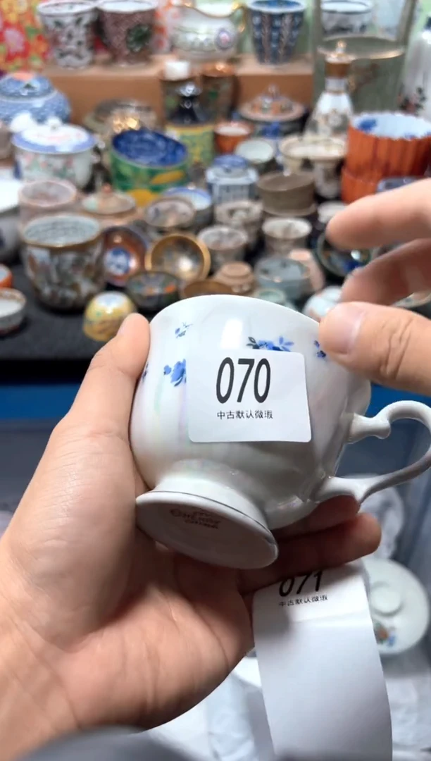 瓷片春****n夏目海外回流瓷器中古品。