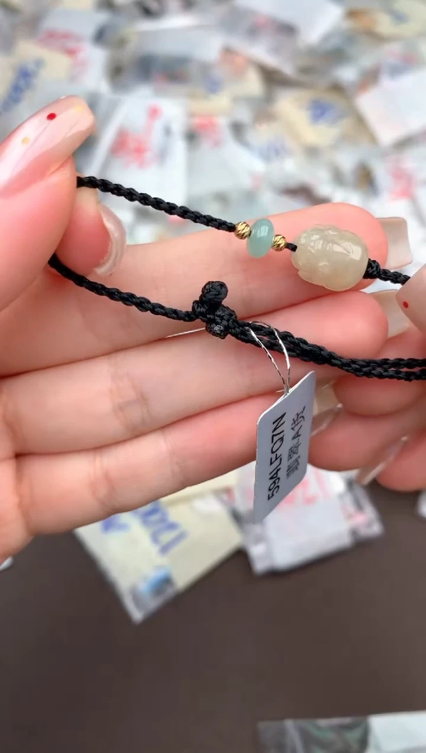 未镶嵌挂件翡翠一