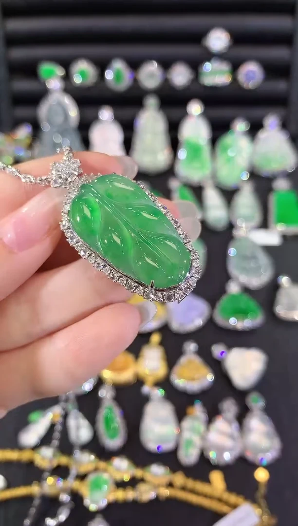 吊坠(不含链)18K金镶嵌翡翠51-叶子（不含链和扣