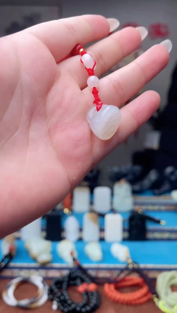 【闪购商品】和田玉挂件未镶嵌1