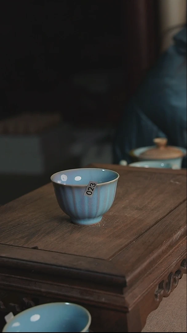 杯023号天蓝菊瓣杯窑变