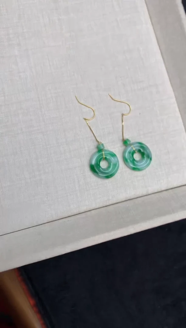 【闪购商品】翡翠耳饰18K金镶嵌耳钩