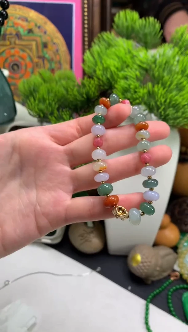 颈饰未镶嵌翡翠善**痕---125879