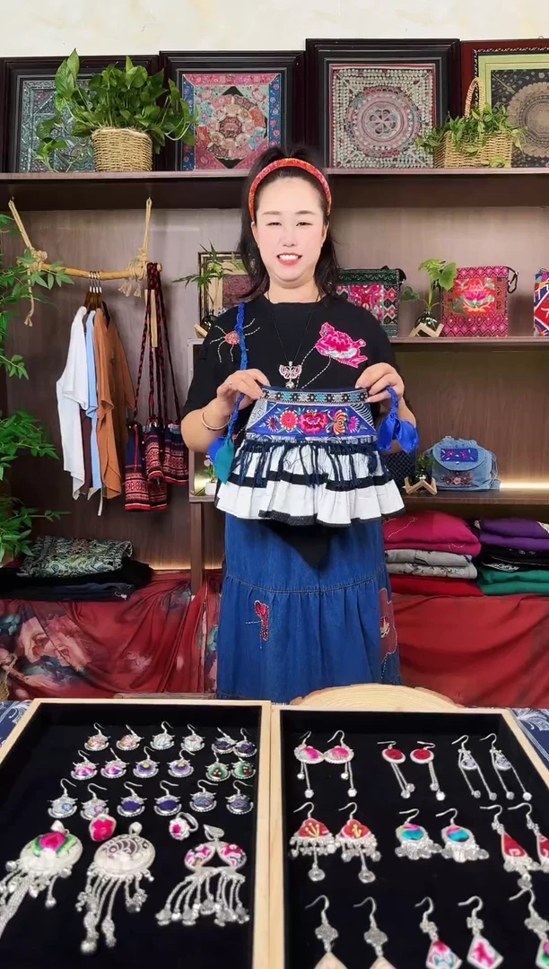 织绣贵州苗绣非遗集市D8621