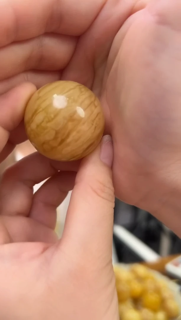 未镶嵌蜜蜡裸石?****e琥珀蜜蜡吊坠