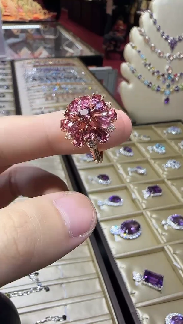 银S925镶嵌戒指石榴石繁花设计款