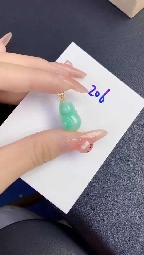 颈饰未镶嵌翡翠缅甸天然翡翠A货