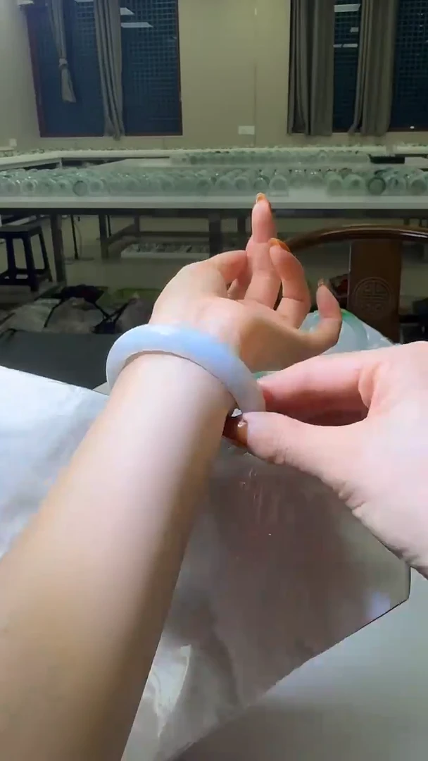 未镶嵌手镯翡翠缅甸天然A货翡翠手镯