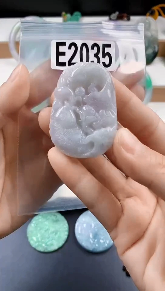 颈饰未镶嵌翡翠天然翡翠吊坠挂件