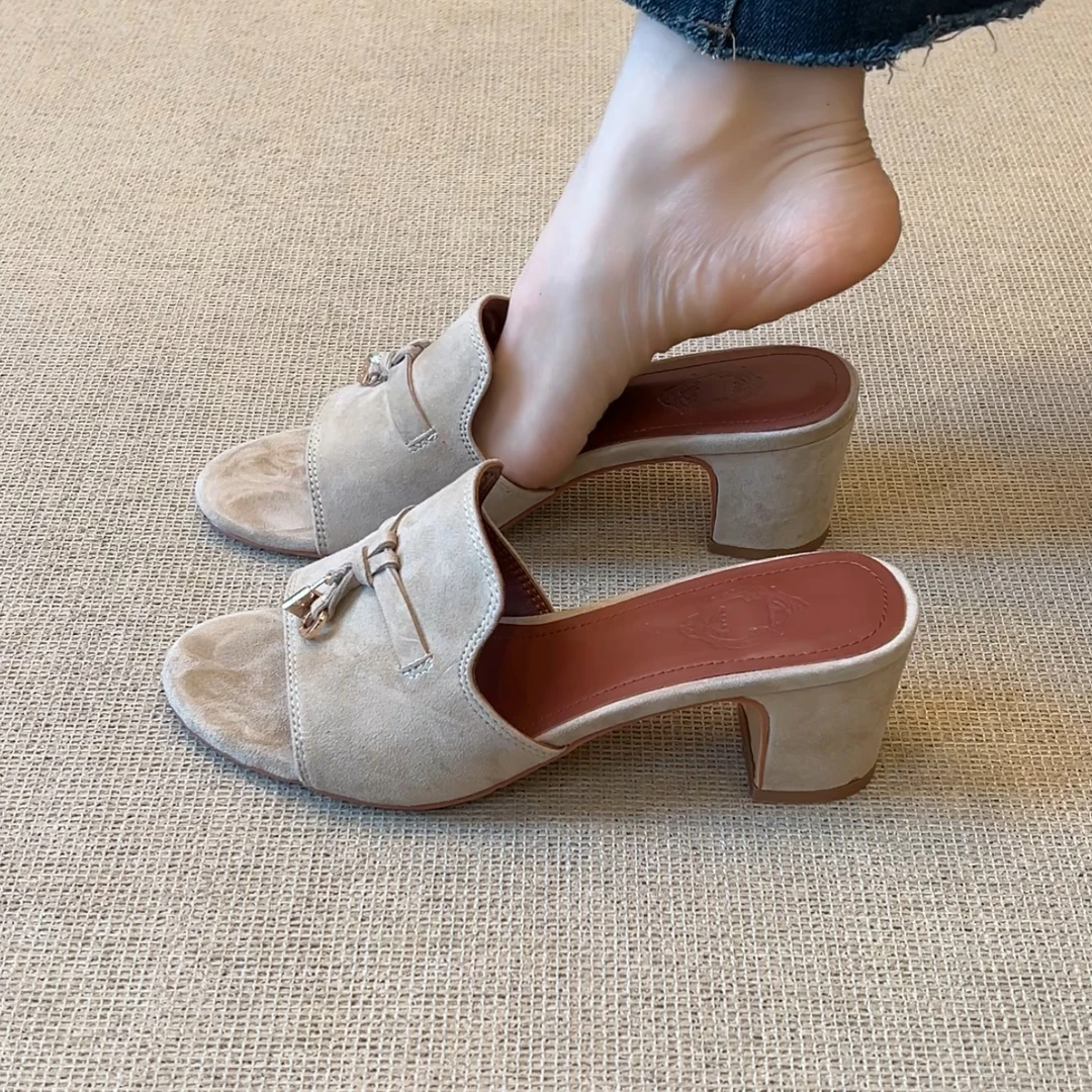 RubyL/1cm/5.5cm夏季时尚休闲纯色粗跟舒适百搭露趾凉拖鞋女款