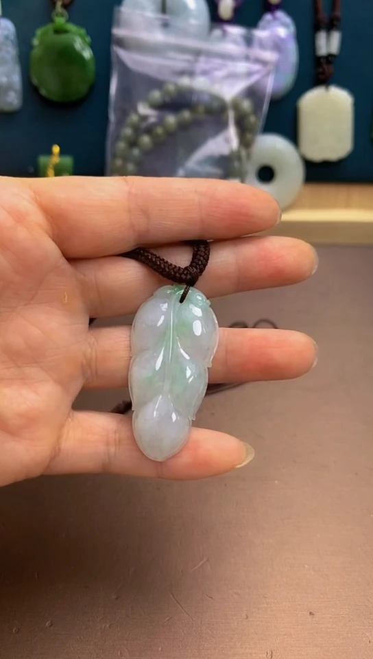 颈饰未镶嵌翡翠翡翠叶子