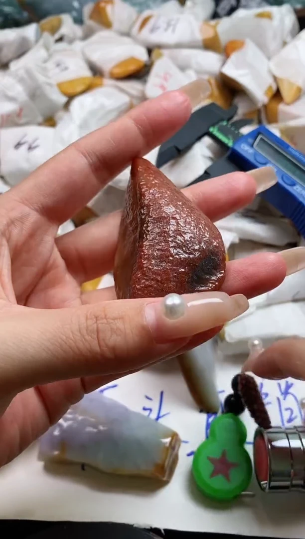 翡翠裸石翡翠挂件裸石