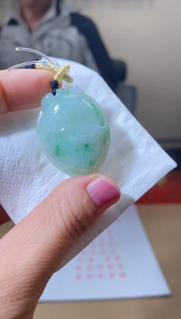 【闪购商品】翡翠颈饰未镶嵌天然A货翡翠