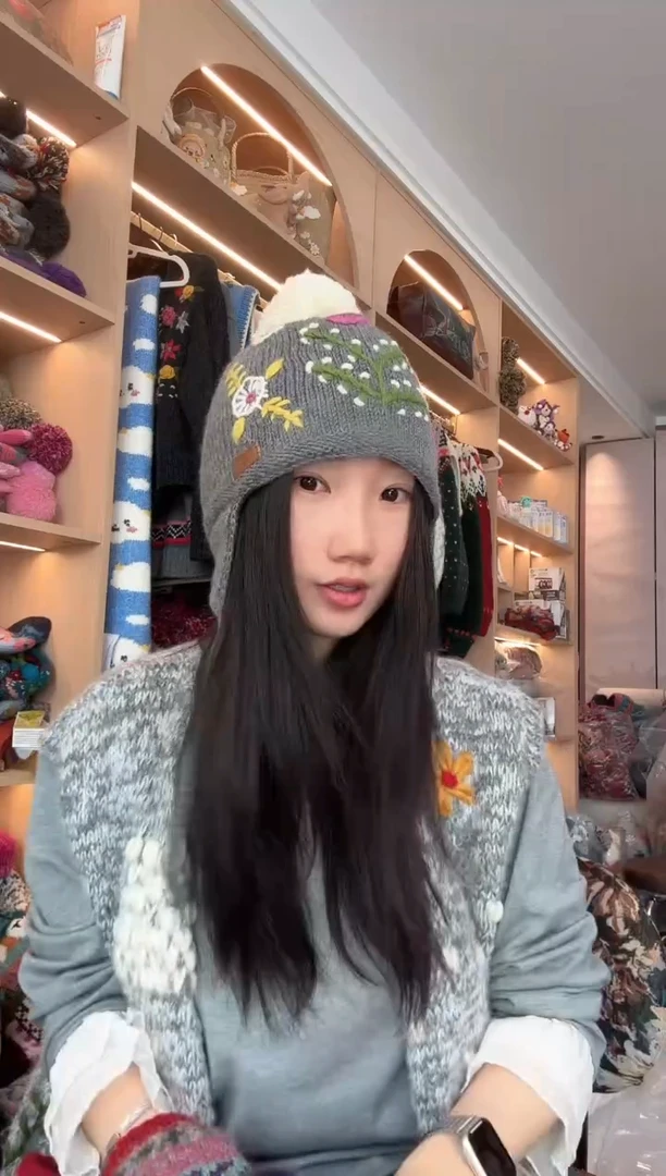 羊毛灰色护耳帽