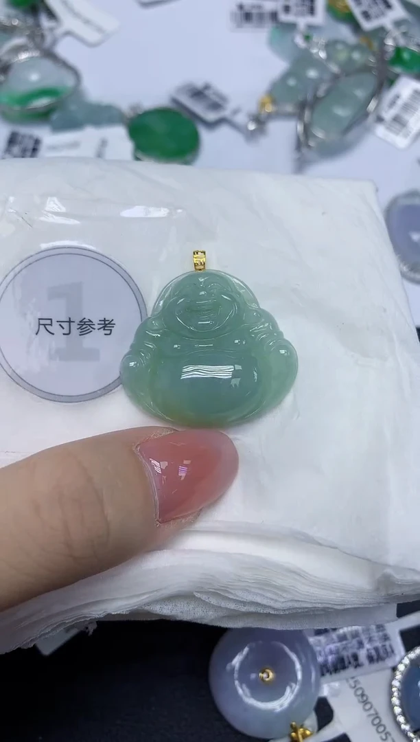 颈饰18K金镶嵌翡翠天然缅甸翡翠A货多样性发一件
