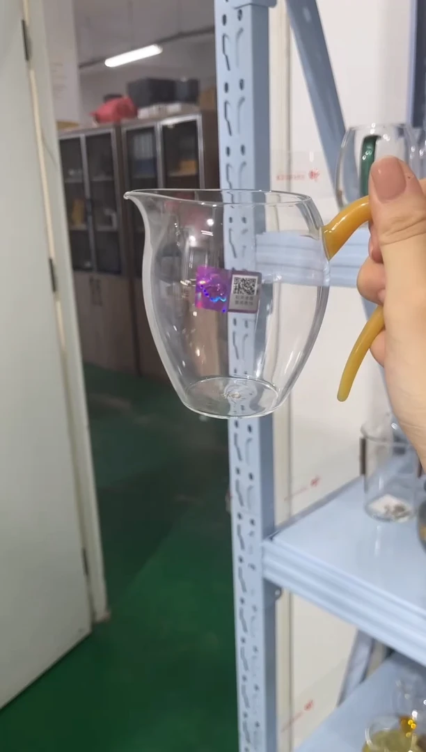 禾器金玉色