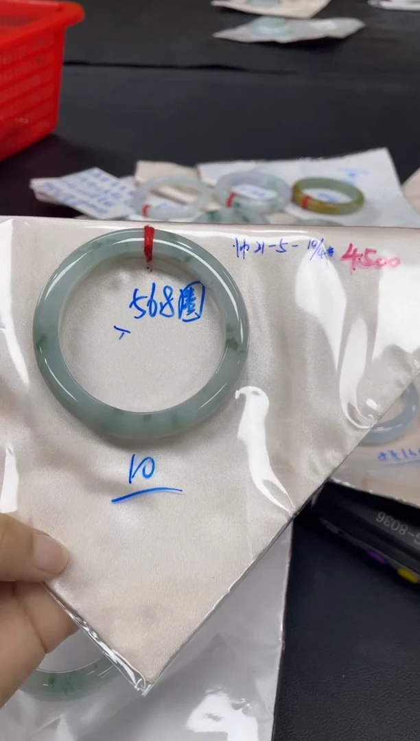 未镶嵌手镯翡翠翡翠手镯