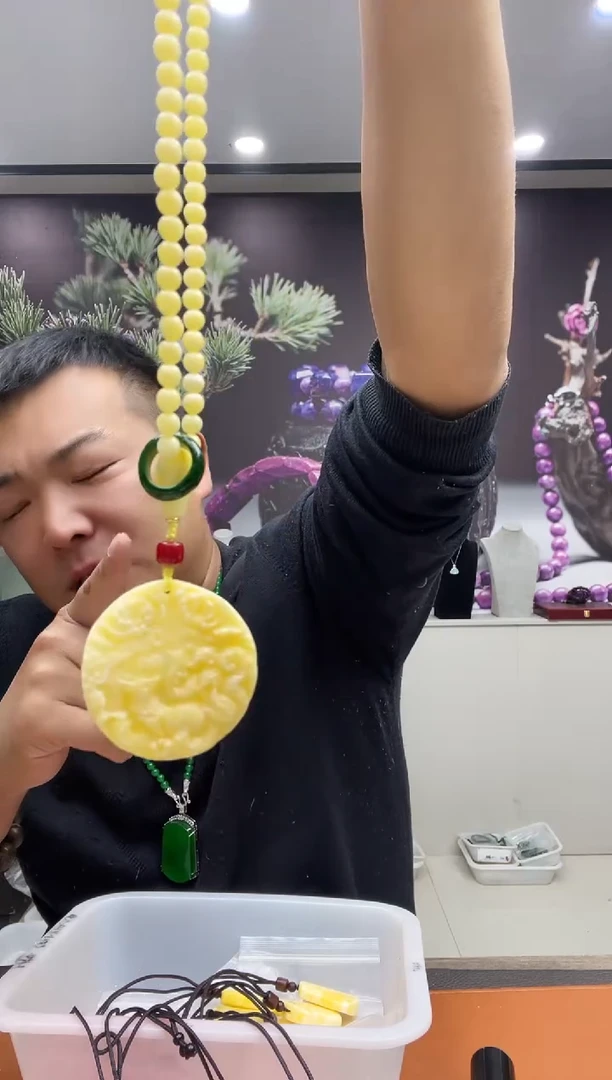 龙xx雕刻圆牌项链