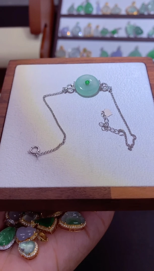 吊坠(不含链)18K金镶嵌翡翠L*11111111