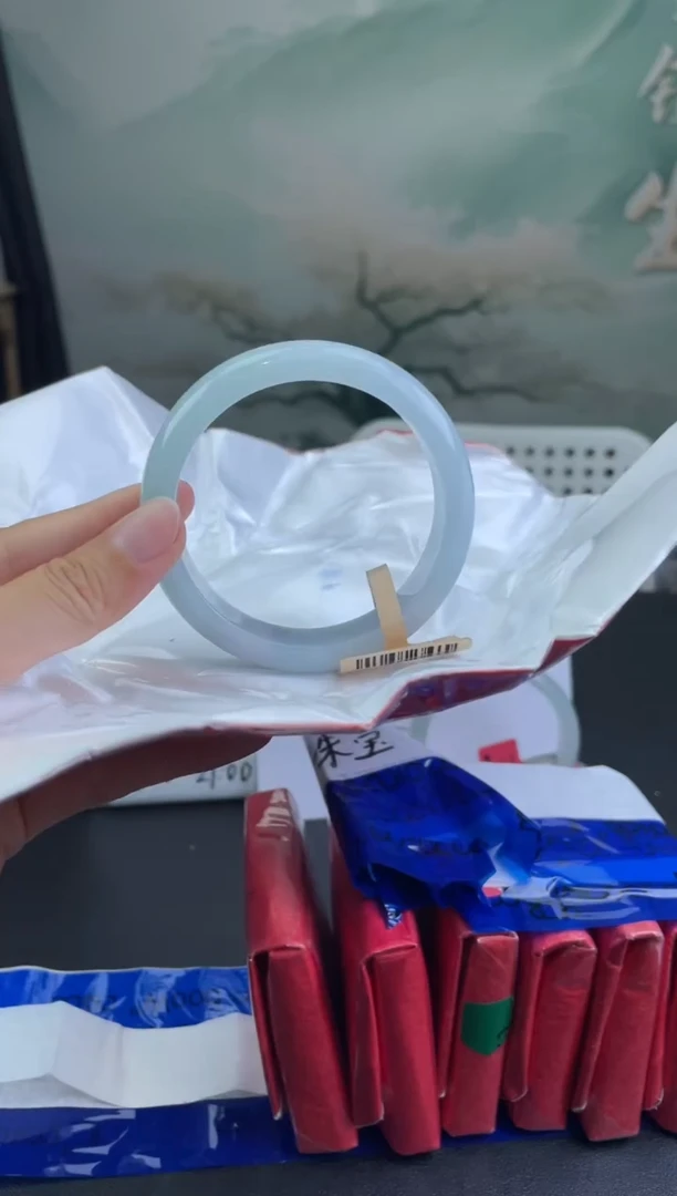 翡翠手镯未镶嵌9翡翠手镯