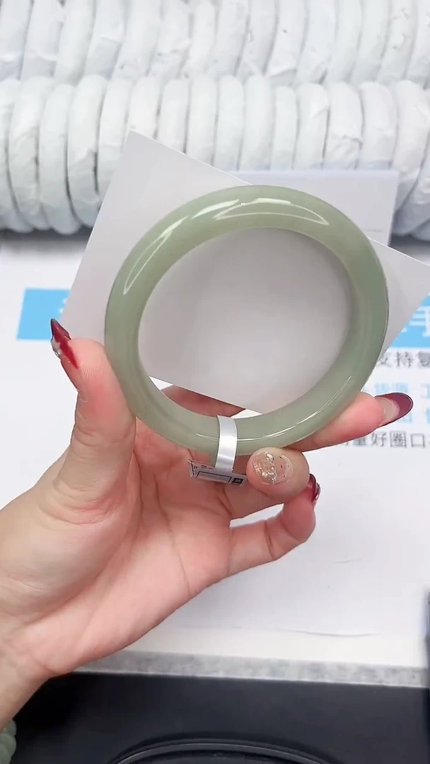 未镶嵌手镯石英质玉122-60.3D