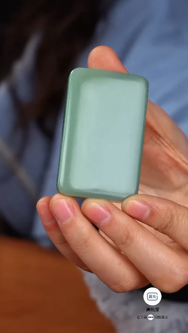 未镶嵌和田玉挂件时**梭挂件