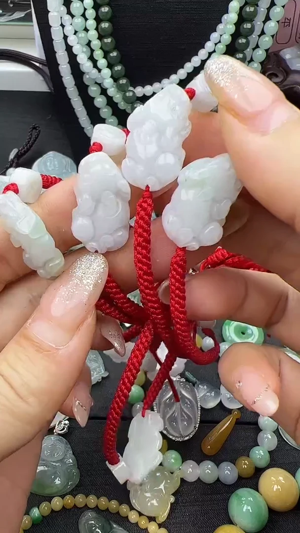 未镶嵌手绳翡翠大人款貔貅多样性发其一