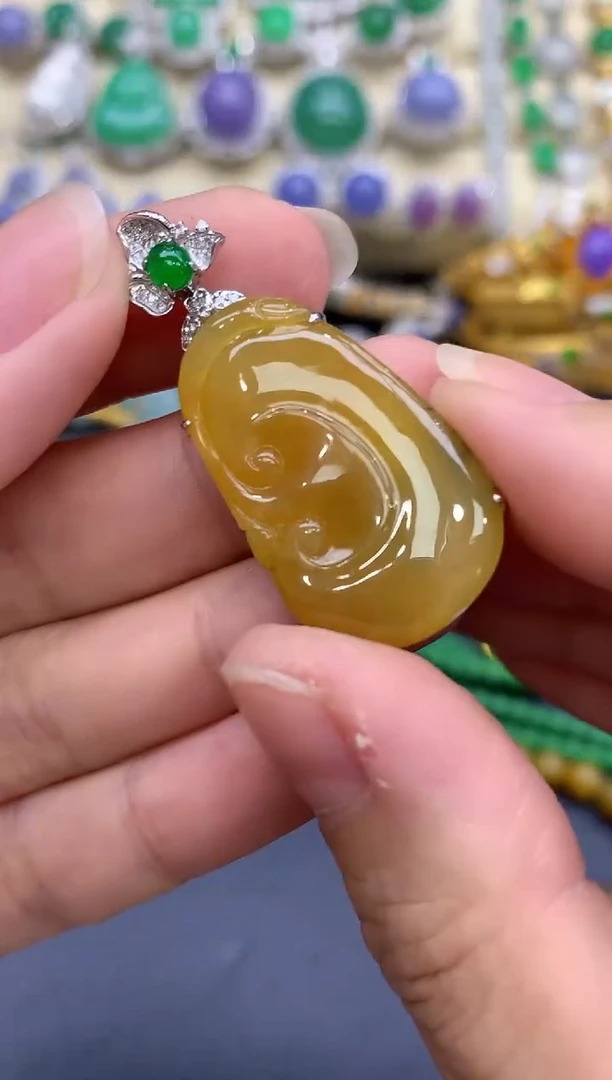 颈饰18K金镶嵌翡翠231-中国好珍宝