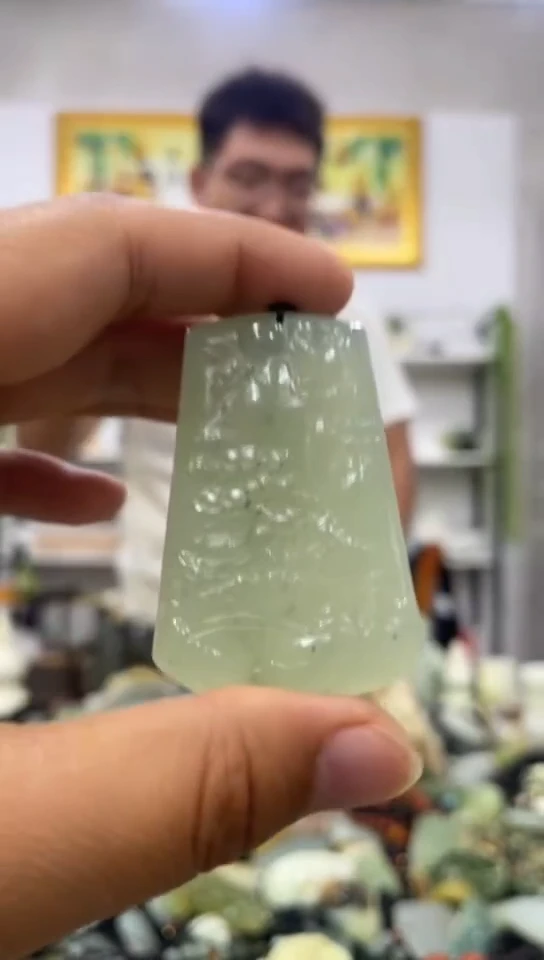 未镶嵌岫玉吊坠