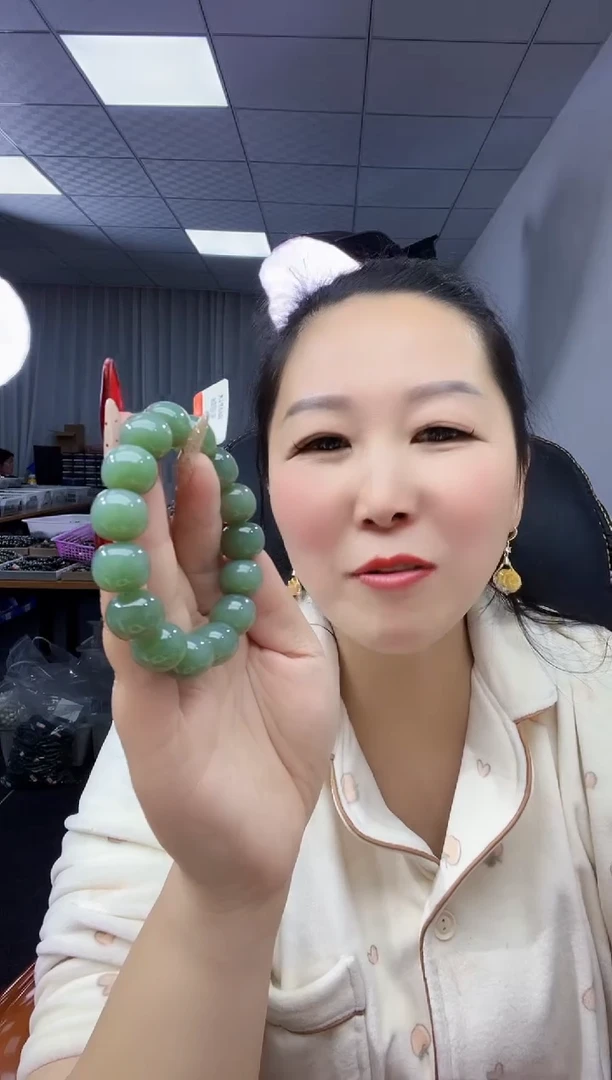 未镶嵌手链和田玉天然和田玉俄粉青14