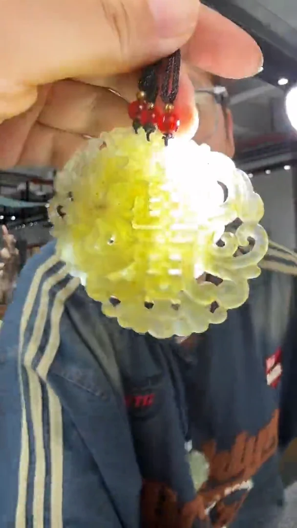 蛇纹石玉未镶嵌颈饰多样性发一个