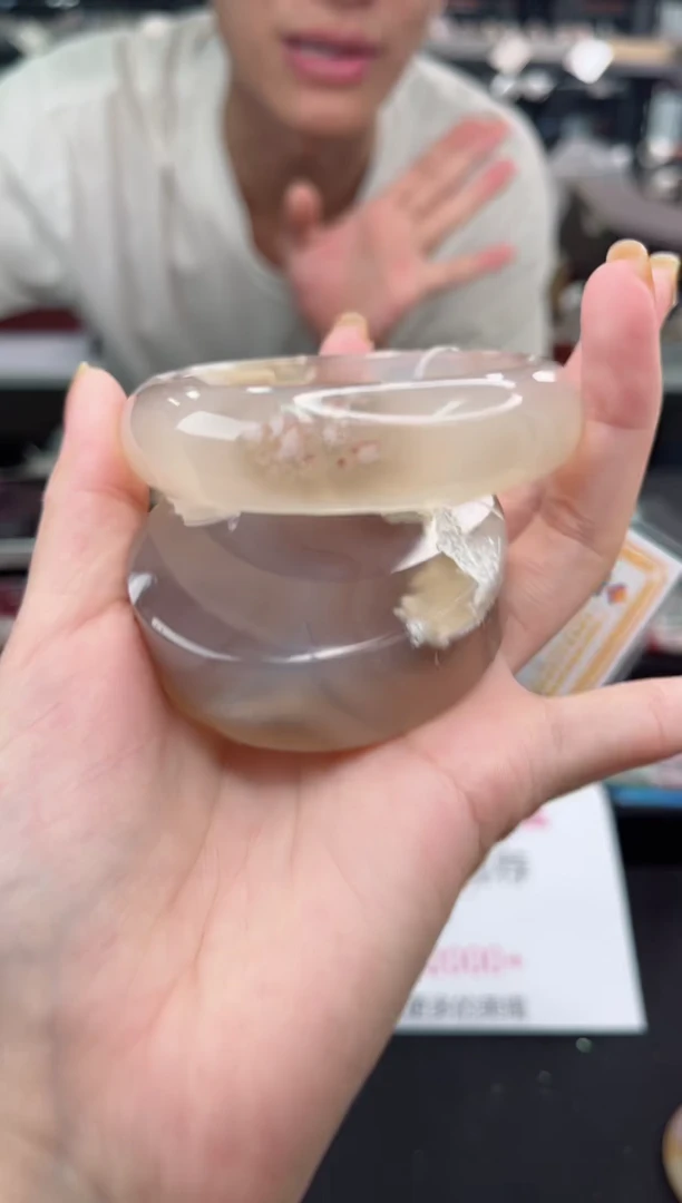 【闪购商品】石英质玉手镯未镶嵌60圈口（赠品镯心）1545668