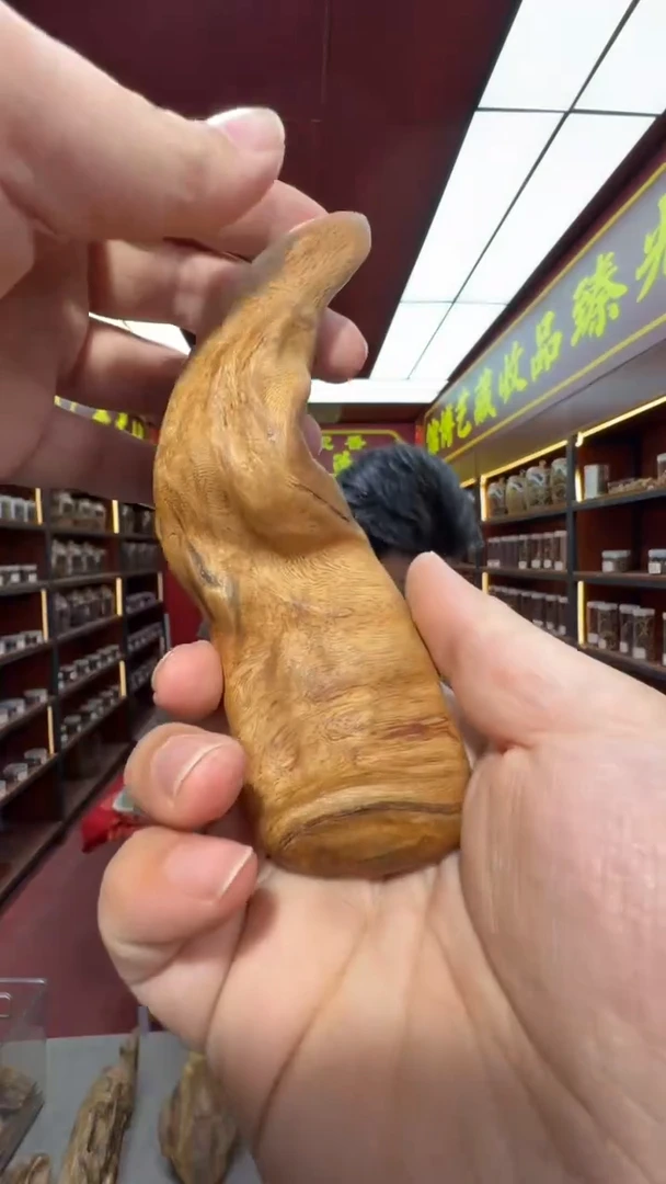 沉香吊坠多样性发一