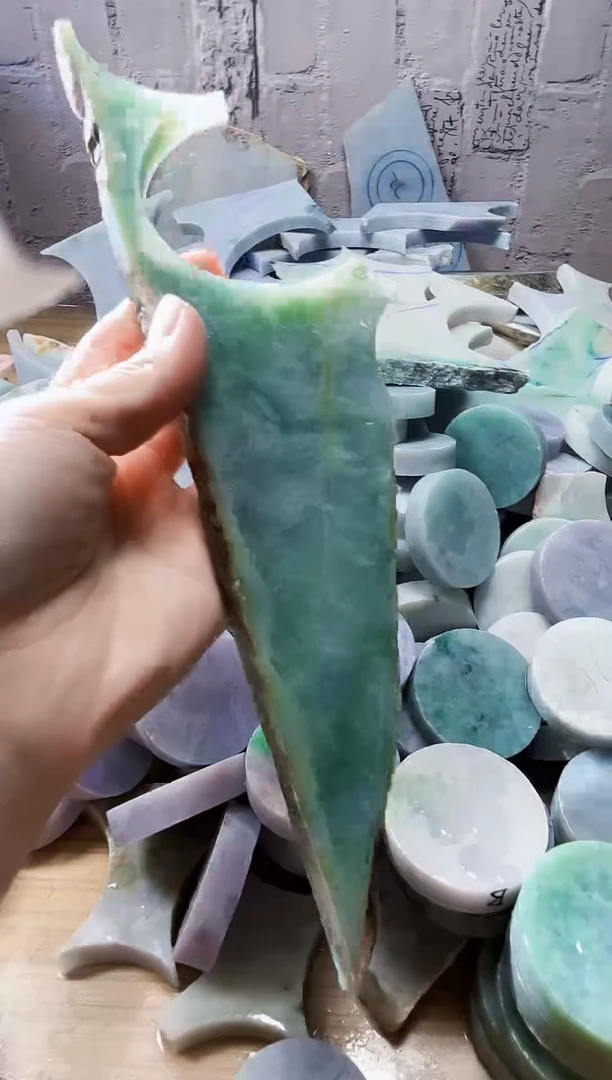 配石翡翠天然翡翠A货557