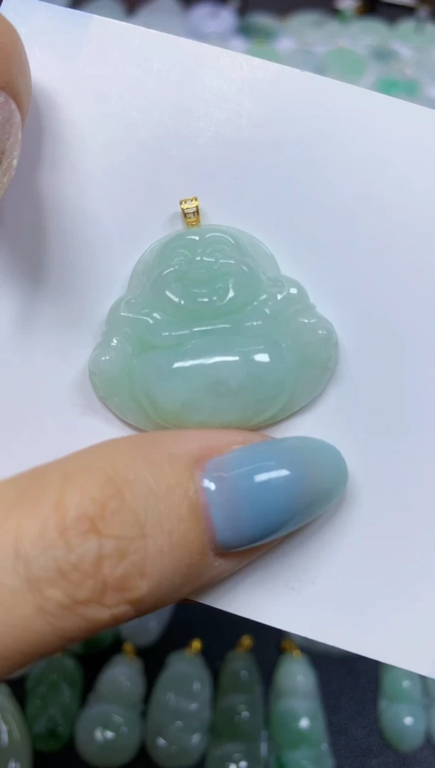 翡翠18K金镶嵌颈饰天然翡翠A货