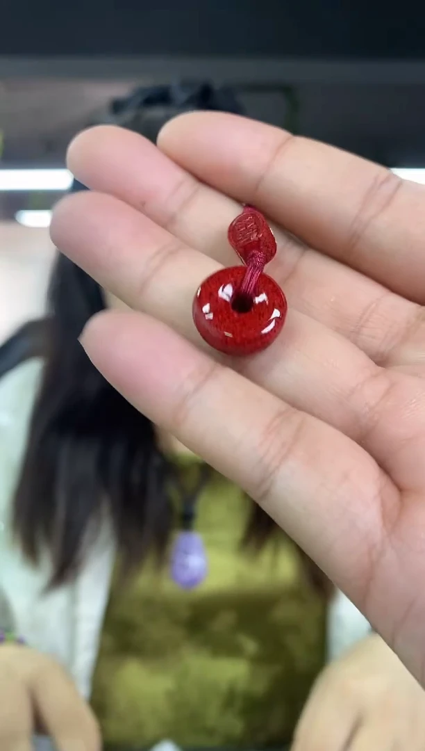 天然辰砂多样性发其一颜色微差