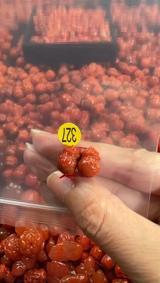 颈饰未镶嵌南红玛瑙1