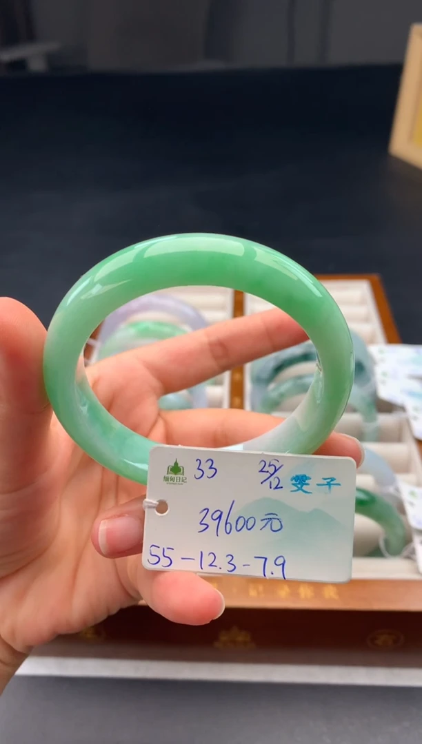 未镶嵌手镯翡翠翡翠自带#送人#，假一赔三