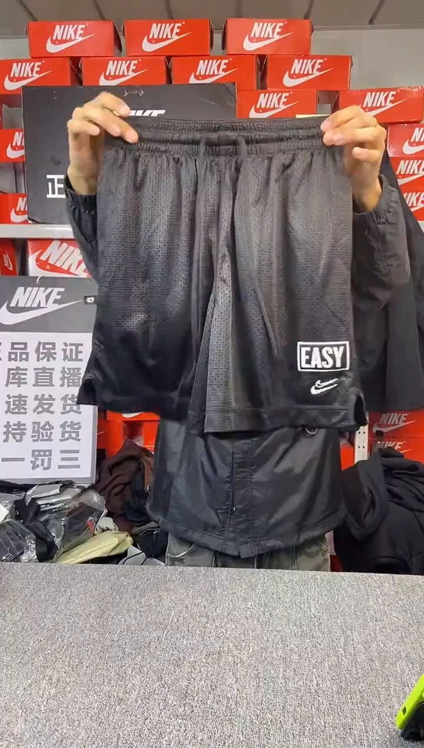 全新EASY黑色短裤 瑕疵直播间过款 尺码170M