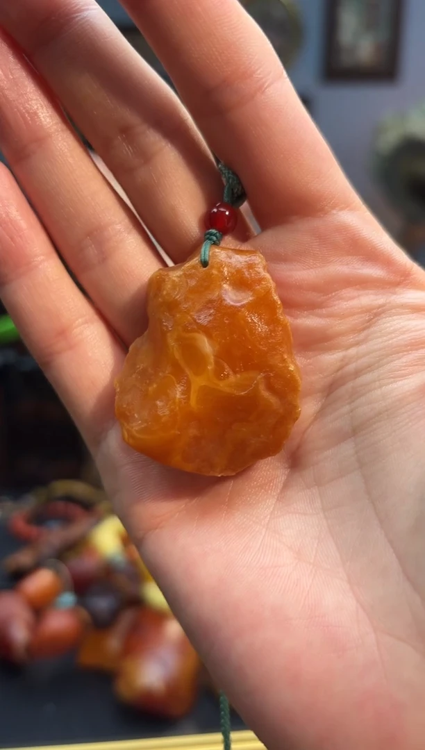 琥珀颈饰未镶嵌吊坠