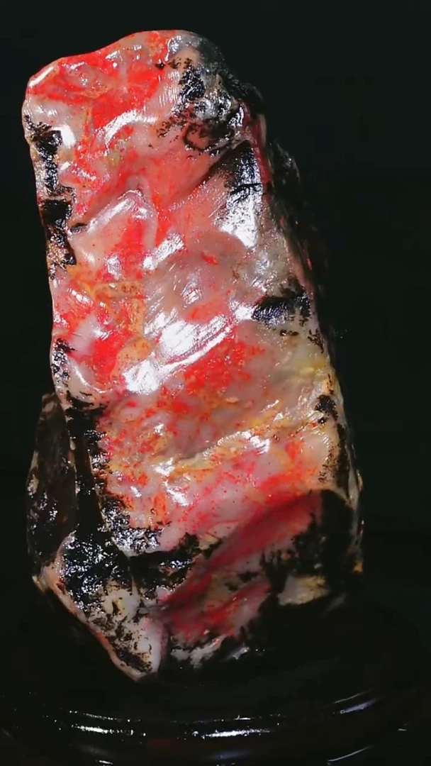 昌化石弘**行昌化鸡血石