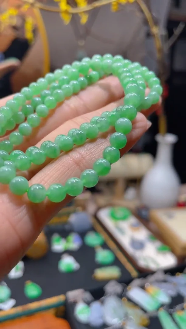 【闪购商品】翡翠颈饰未镶嵌假一赔三