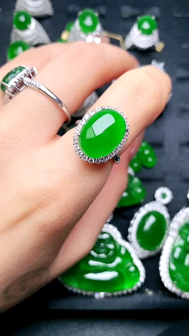 【闪购商品】翡翠戒指银S925镶嵌大蛋面戒指