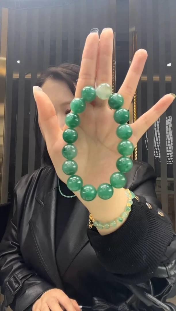 未镶嵌手镯石英质玉48