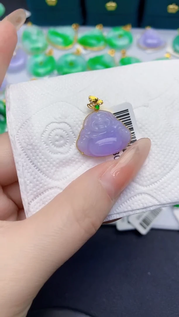 颈饰18K金镶嵌翡翠缅甸天然翡翠A货