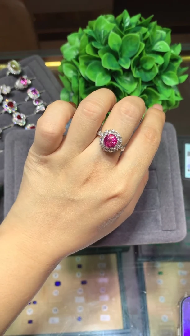 戒指蓝宝石18K金镶嵌3.12ct