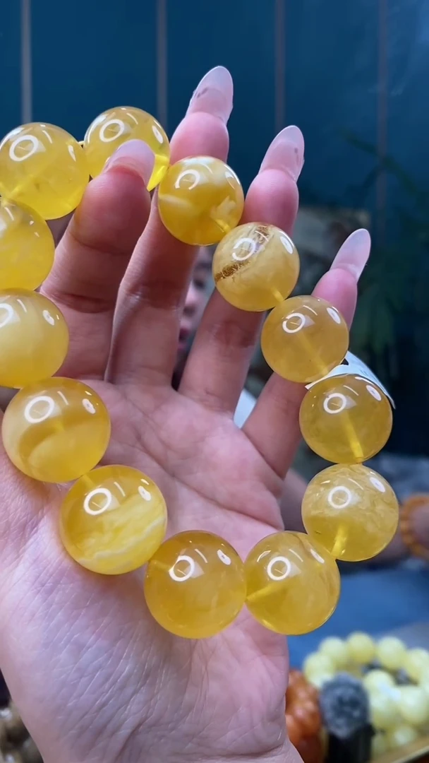 裸石琥珀未镶嵌10/3多样性发其一174