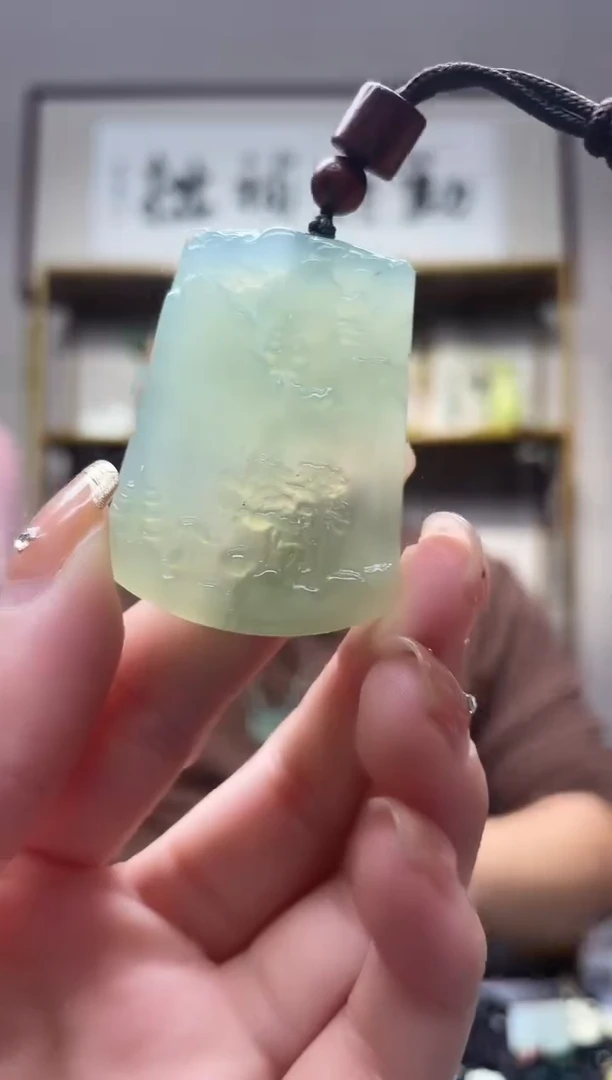 未镶嵌岫玉吊坠·