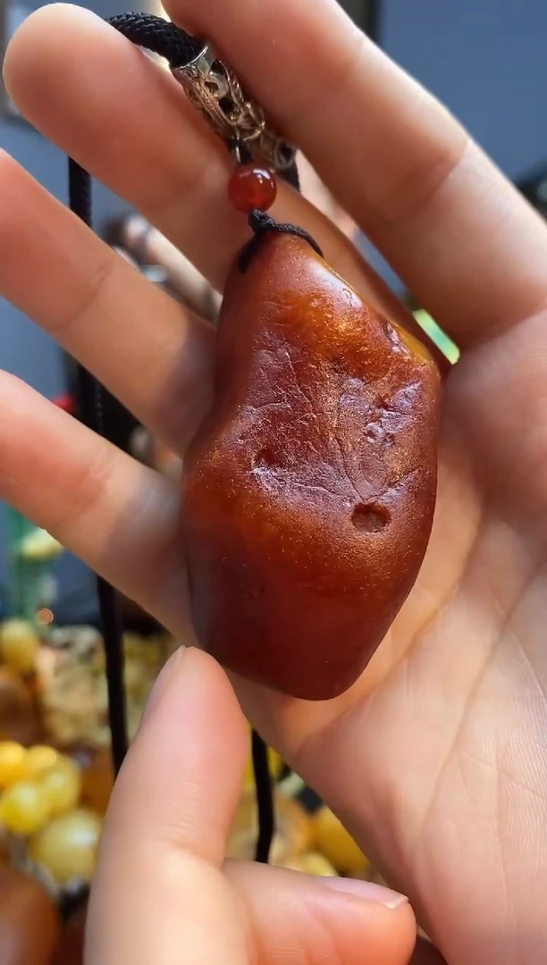 琥珀颈饰未镶嵌吊坠