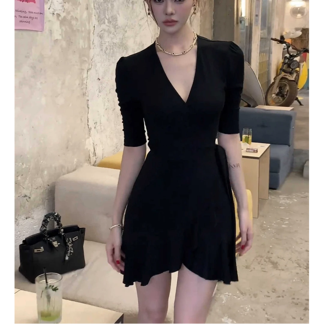 老钱风设计复古法式一片式花瓣连衣裙女夏季修身名媛收腰鱼尾短裙